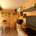 B&B 