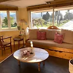 B&B 