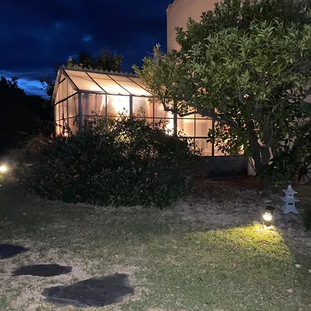 Mas Tramontane D'hôtes, Studio, Ancien Mas Agricole Dans Parc Arboré, Piscine Et Sa Vue Face Au Canigou 4* Ille-sur-Têt