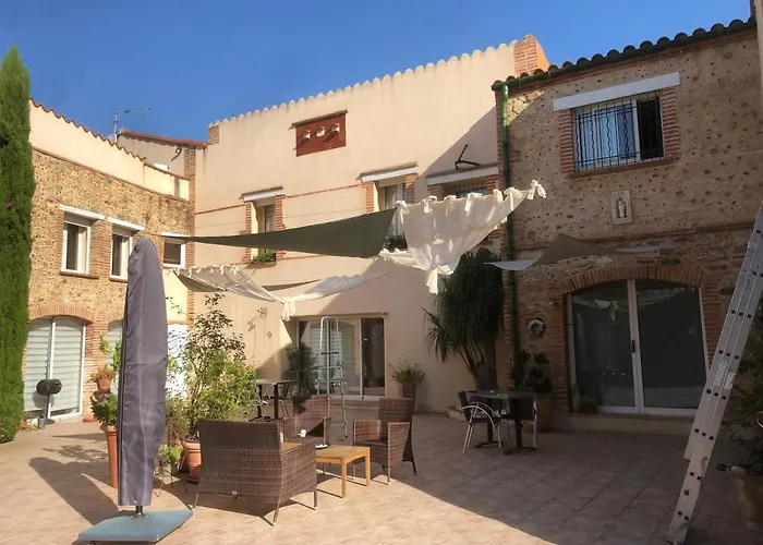 Mas Tramontane Ancien Mas Agricole Avec D'hôtes, Studio, Parc Arboré, Piscine Et Sa Vue Face Au Canigou