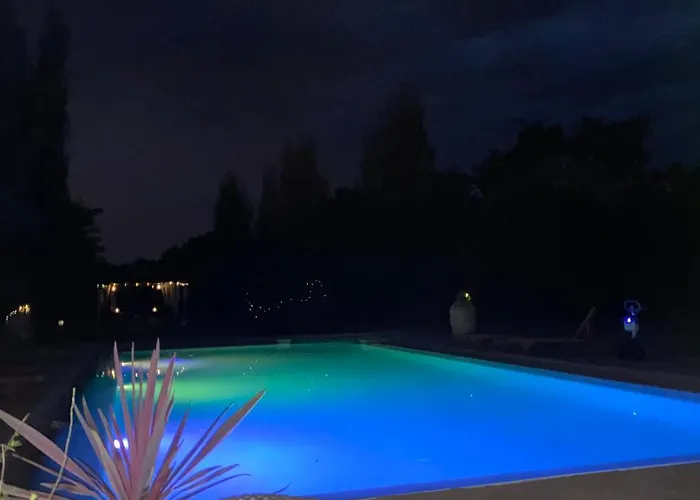 Mas Tramontane Ancien Mas Agricole Avec D'hôtes, Studio, Parc Arboré, Piscine Et Sa Vue Face Au Canigou 3*