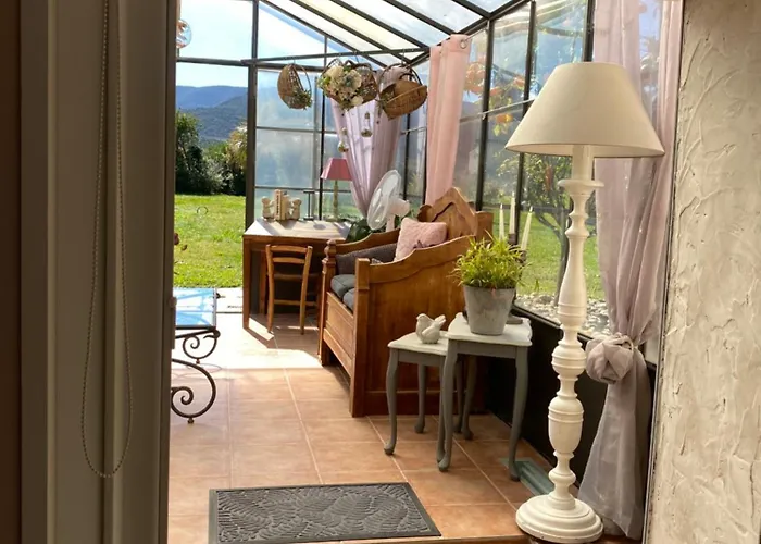 Mas Tramontane Ancien Mas Agricole Avec D'hôtes, Studio, Parc Arboré, Piscine Et Sa Vue Face Au Canigou Bed & Breakfast 3*